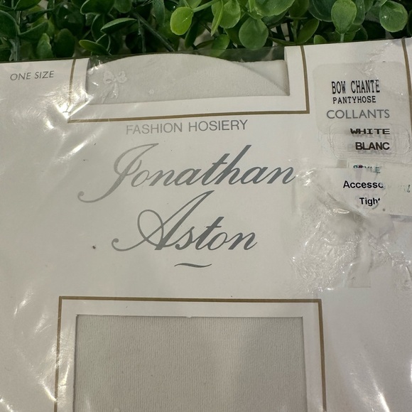 VTG Jonathan Aston designer hosiery nylons white bow  pattern ONE SIZE NIP - Picture 3 of 3